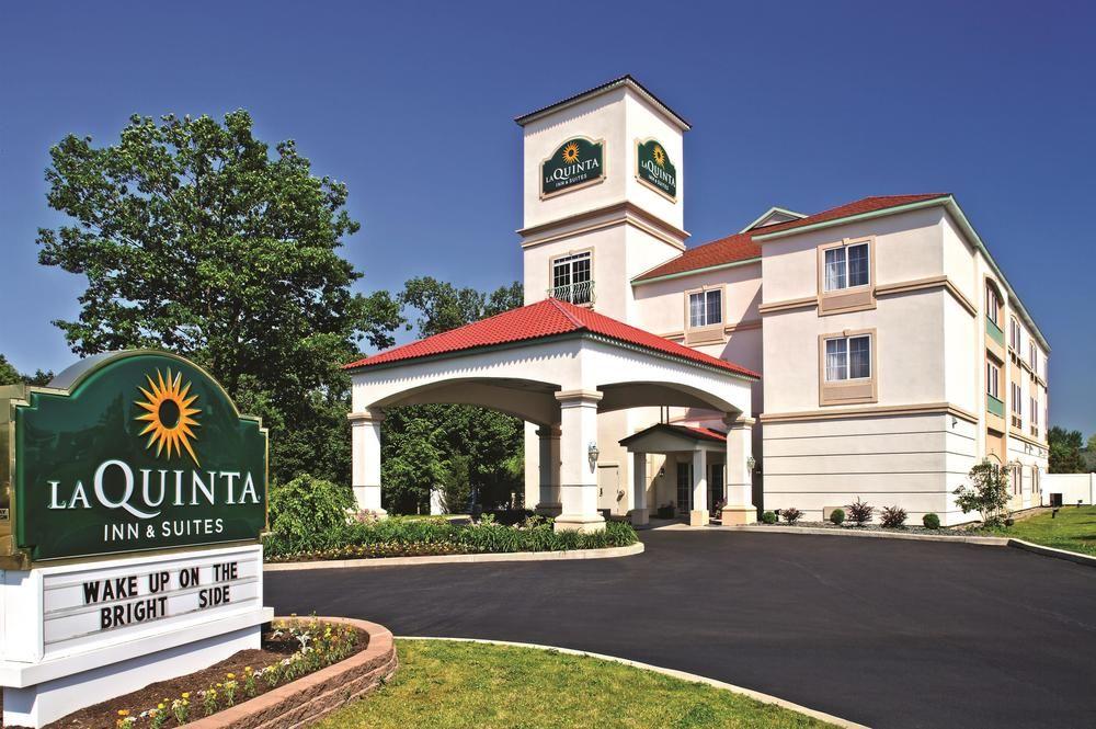 Отель La Quinta By Wyndham Latham Albany Airport Экстерьер фото